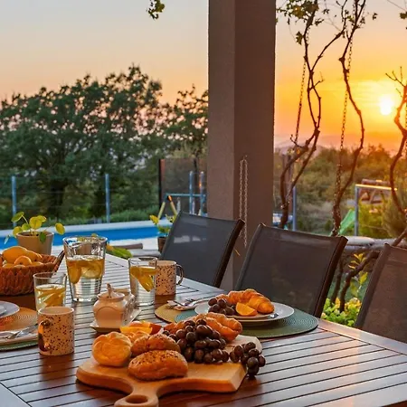 Villa Up With Panoramic Views Of Picturesque Landscape And Sea Gornje Sitno